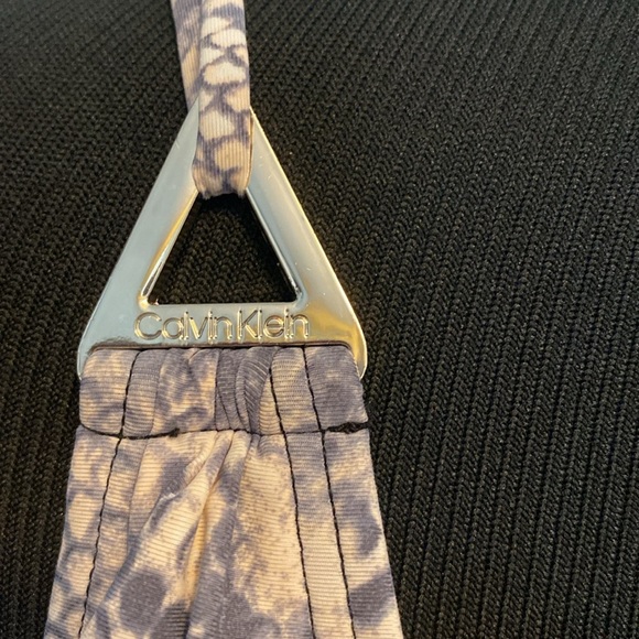 Calvin Klein Women’s Snake Print Blousy V-Neck V-Back Tankini Top sz L - Picture 5 of 6